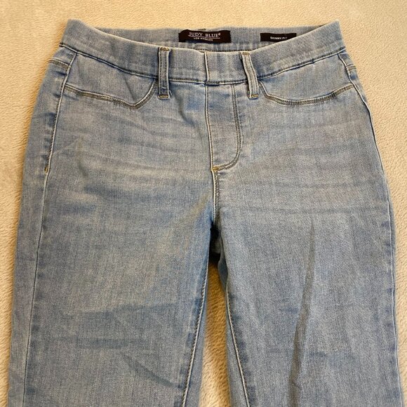 Judy Blue Womans Lincoln Mid‑Rise Pull‑On Skinny Jegging Size 9/29 Light Wash De - Picture 14 of 16